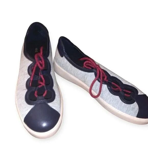 Nine West vintage pylo fashion sneaker - Picture 1 of 3